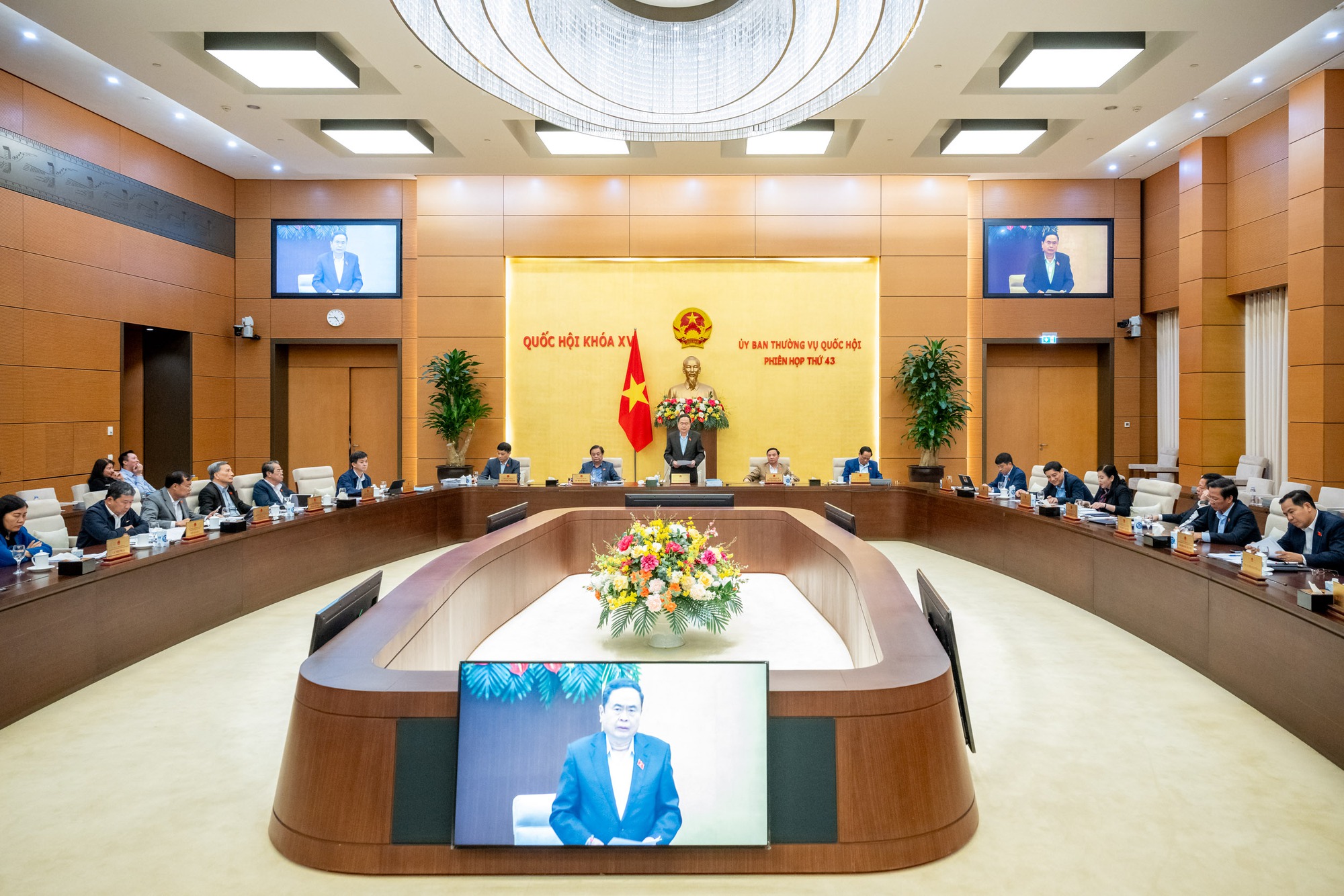 Thông tin chung về kỳ họp