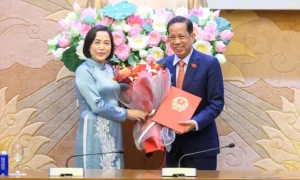 Đóng góp của cán bộ