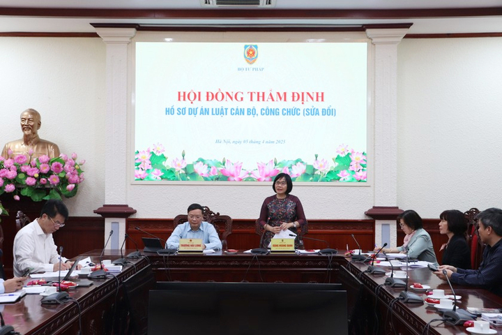 Quy định hiện hành về ngạch công chức